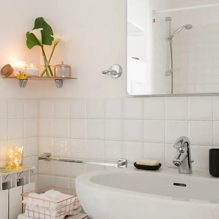 Canonica 16 Ла-Спеція